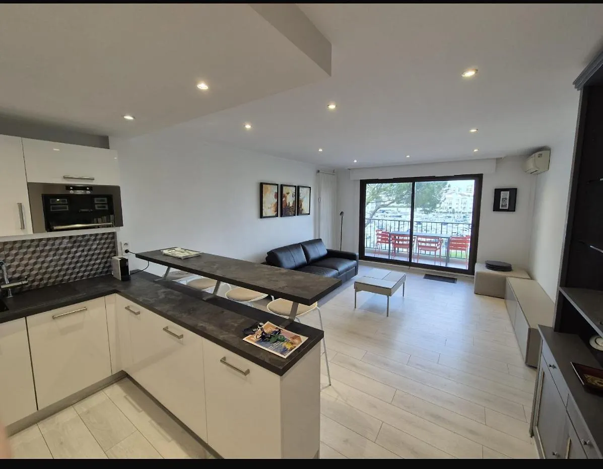 T2 Master Apartment Mandelieu-la-Napoule