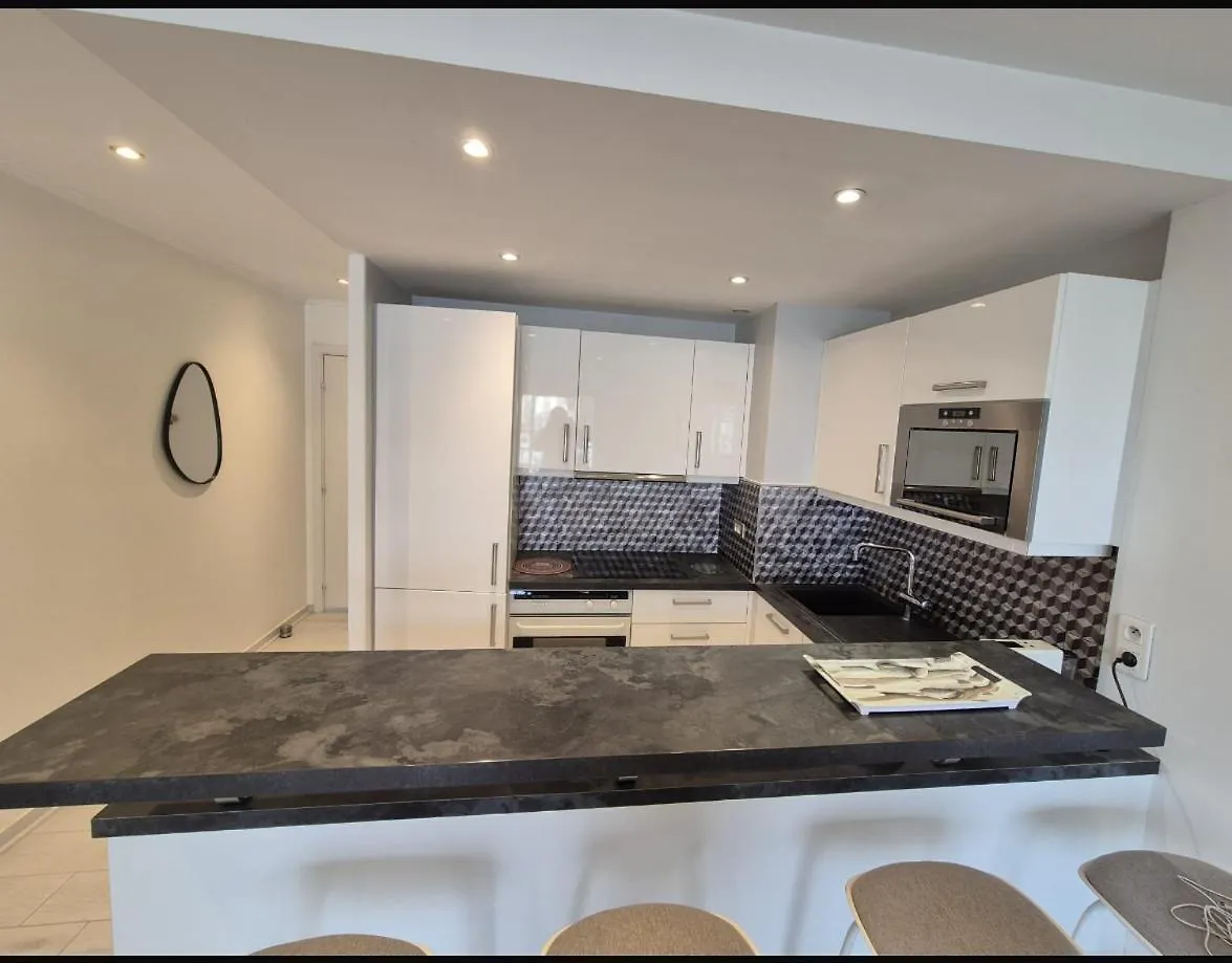 T2 Master Appartement Mandelieu Frankrijk